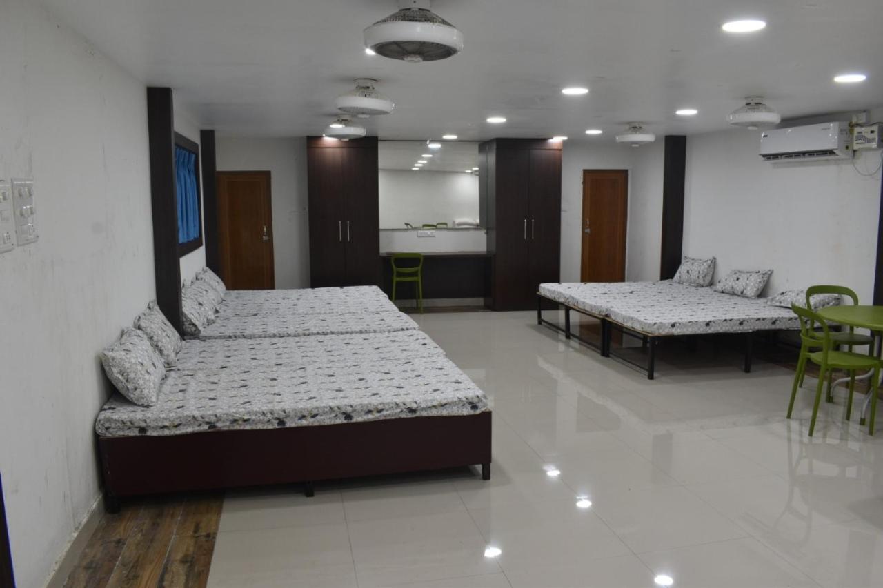 Midwaay Resort Patratu Exterior photo